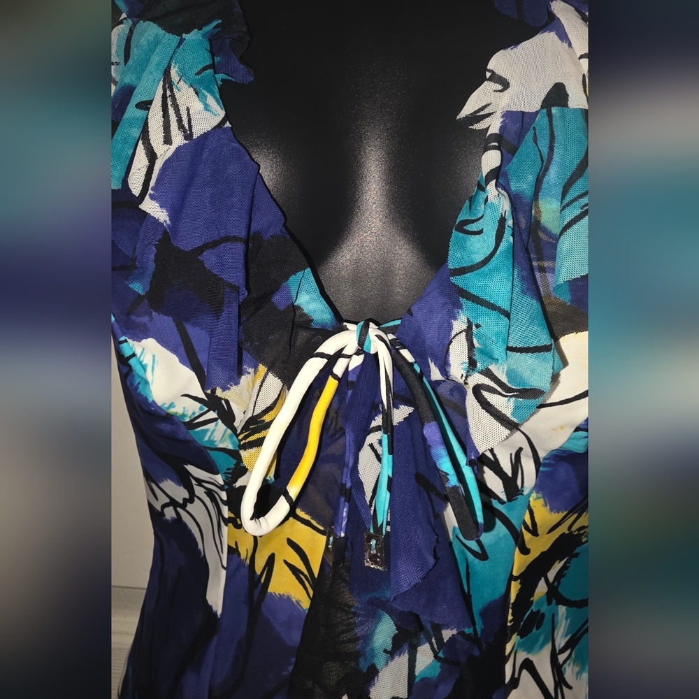 Floral Ruffle Halter Swim Top - Picture 2 of 4